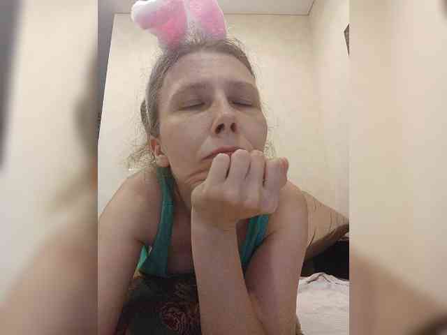 -Queen-Margo- webcam