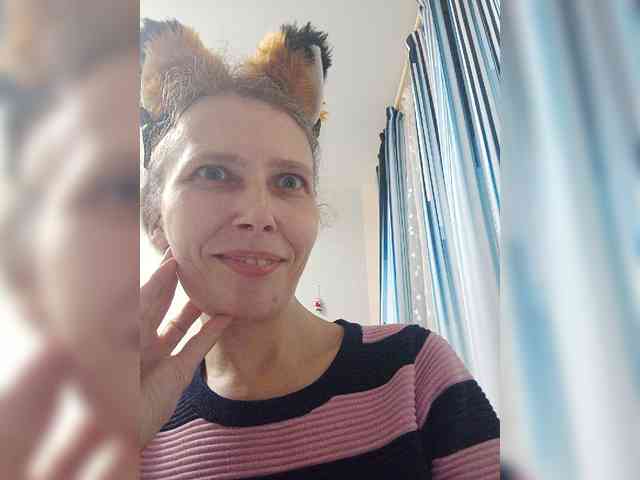 -Queen-Margo- webcam