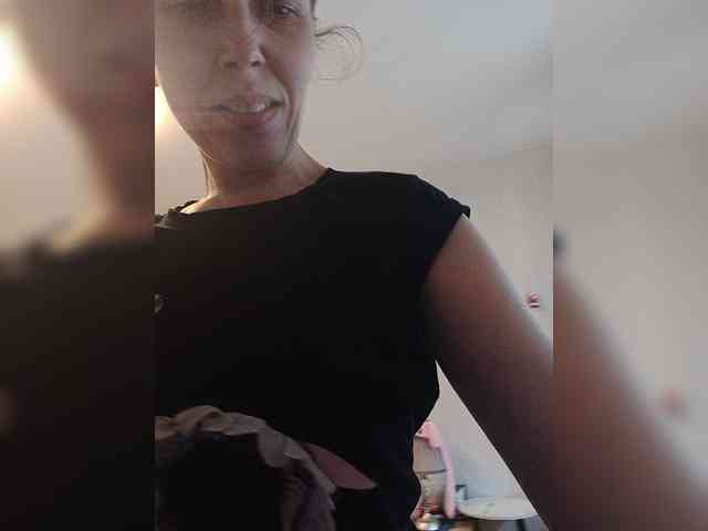 -Queen-Margo- webcam