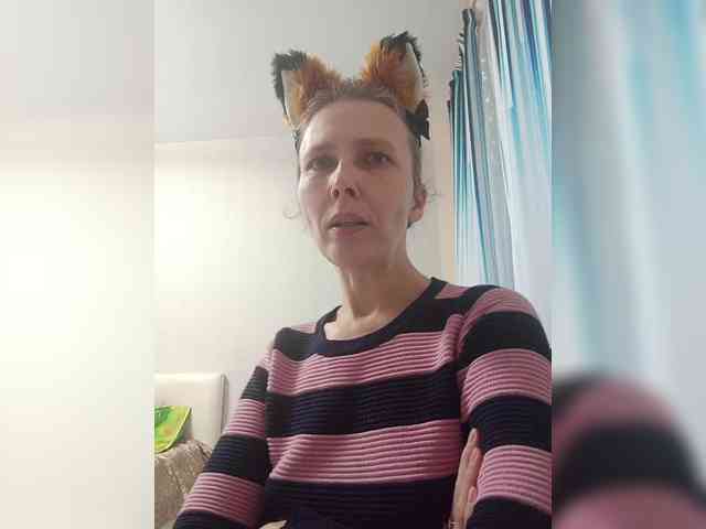 -Queen-Margo- webcam