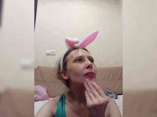 -Queen-Margo- webcam