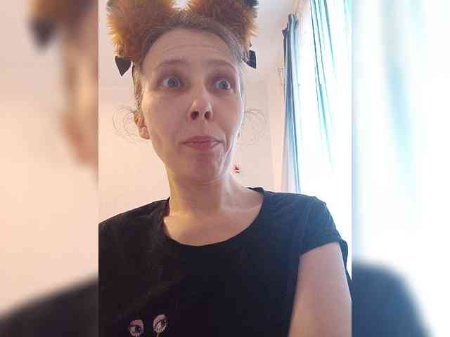 -Queen-Margo- webcam