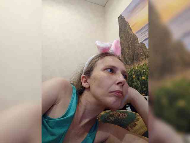 -Queen-Margo- webcam