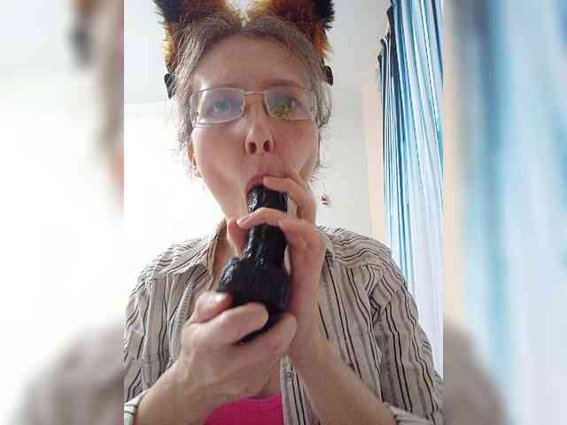 -Queen-Margo-