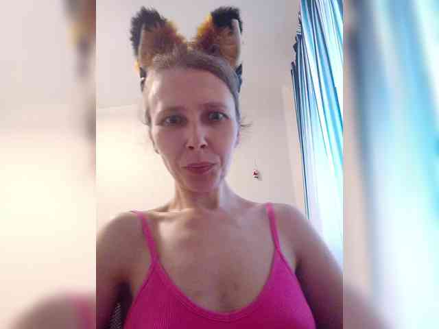 -Queen-Margo- webcam