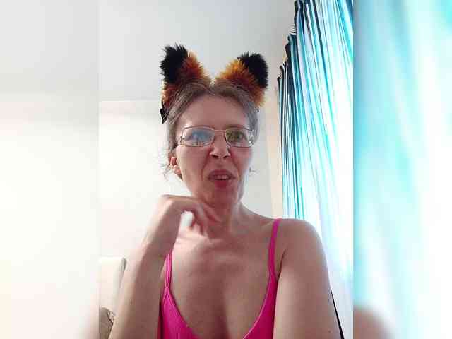 -Queen-Margo- webcam