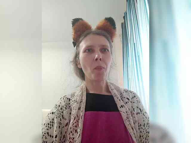 -Queen-Margo- webcam