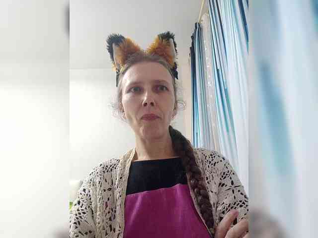 -Queen-Margo- webcam