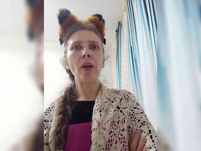 -Queen-Margo- webcam