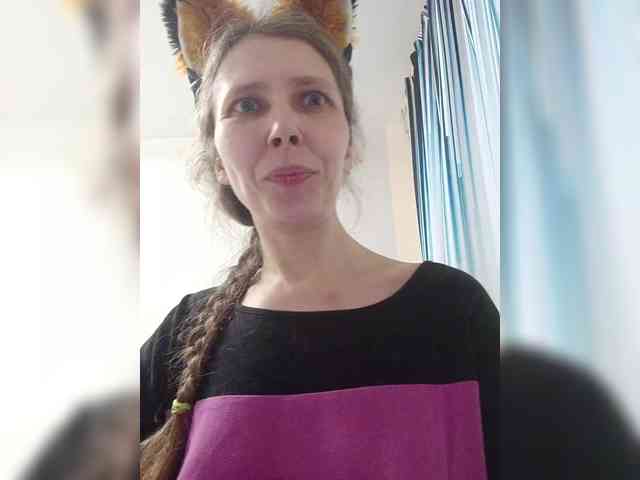 -Queen-Margo- webcam