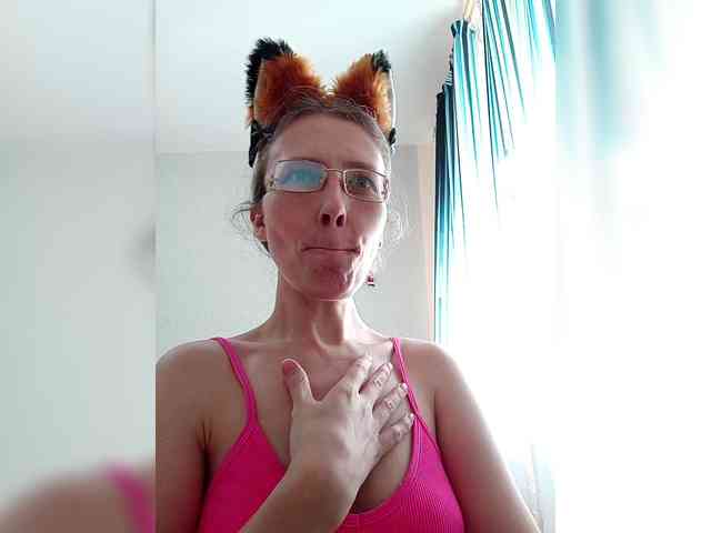 -Queen-Margo- webcam