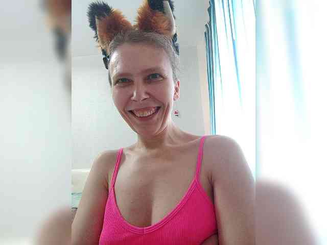 -Queen-Margo- webcam