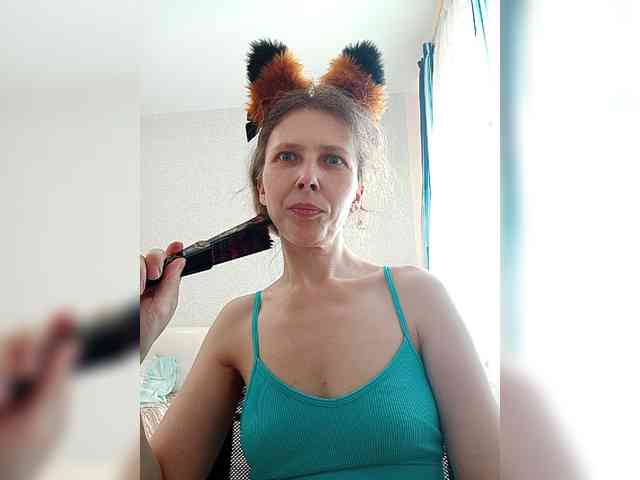 -Queen-Margo- webcam