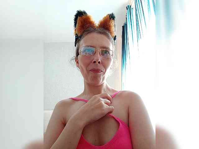 -Queen-Margo- webcam
