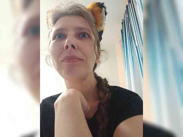 -Queen-Margo- webcam