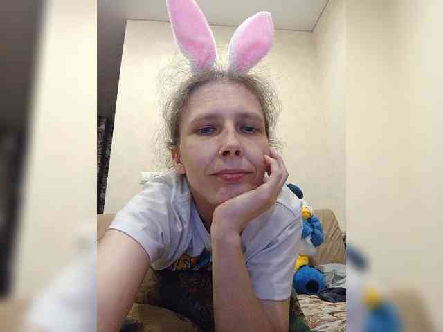 -queen-margo-'s cam show statistics and live stream