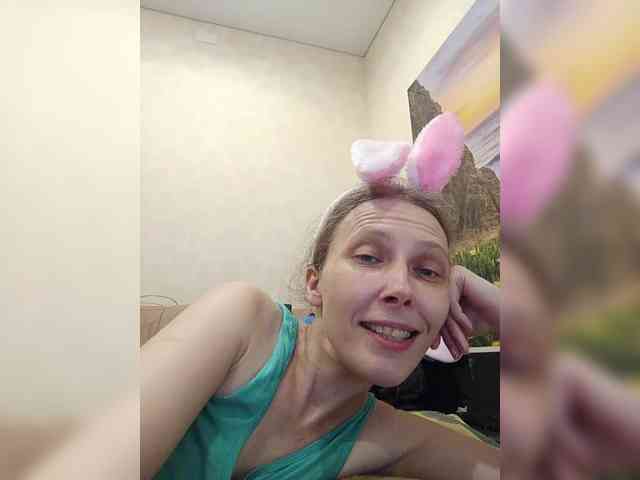 -Queen-Margo- webcam