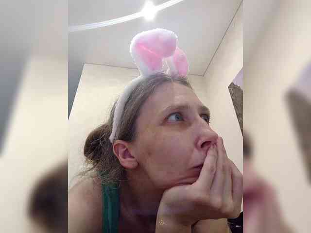 -Queen-Margo- webcam