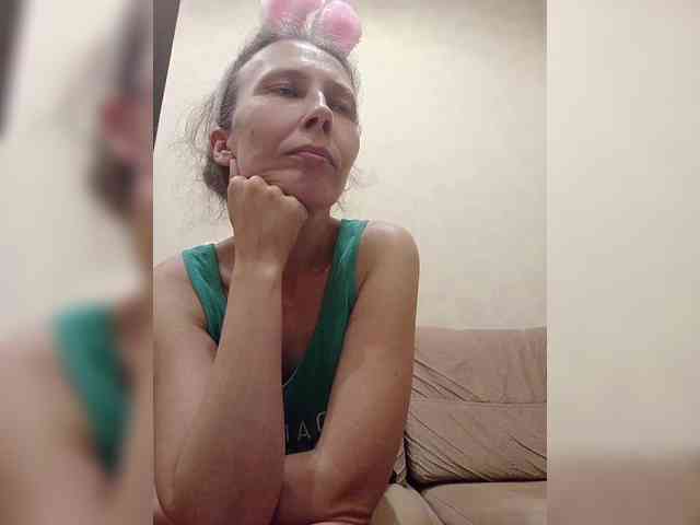 -Queen-Margo- webcam