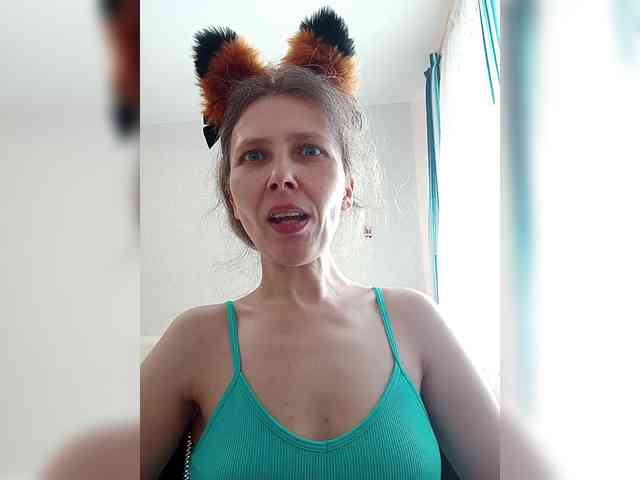 -Queen-Margo- webcam