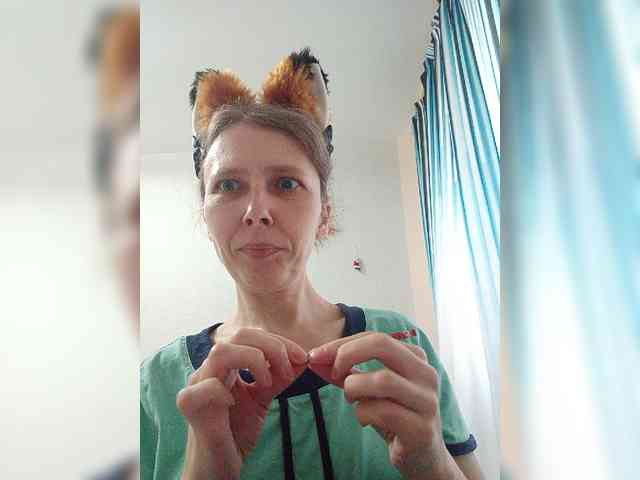 -Queen-Margo- webcam
