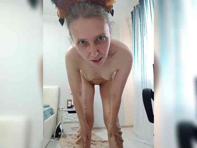 -Queen-Margo- webcam