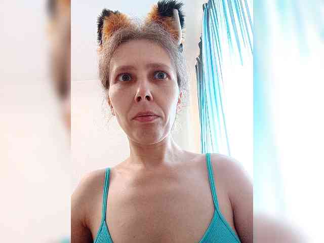 -Queen-Margo- webcam