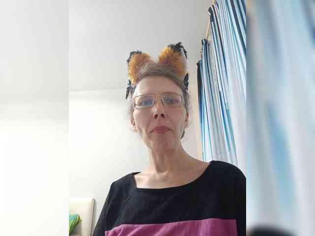 -Queen-Margo- webcam