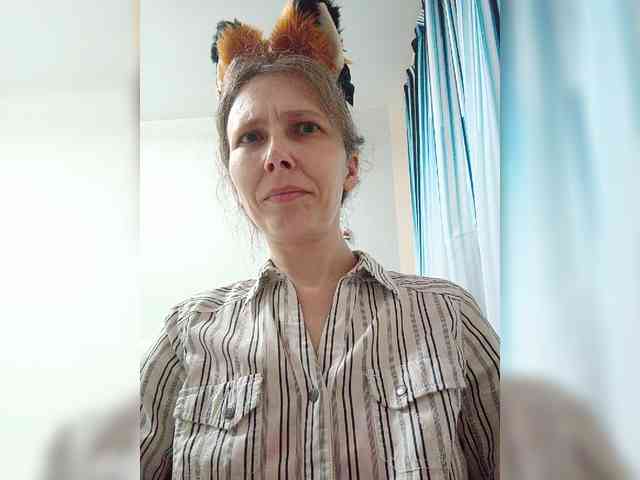 -Queen-Margo- webcam