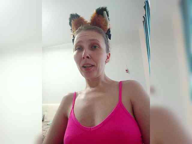 -Queen-Margo- webcam