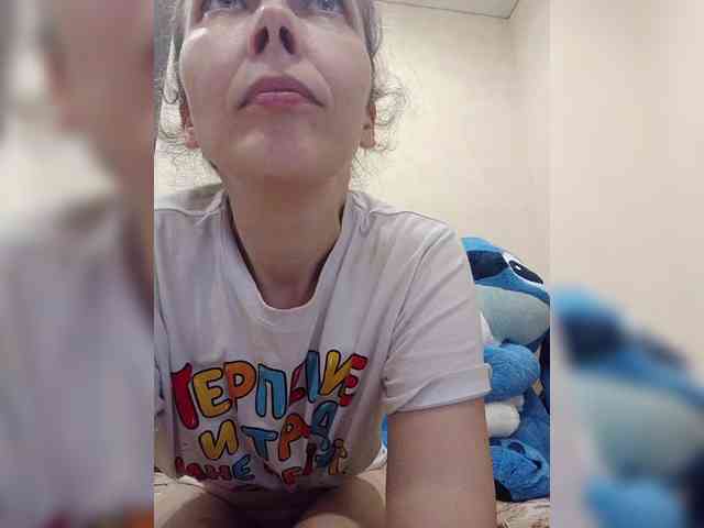-Queen-Margo- webcam