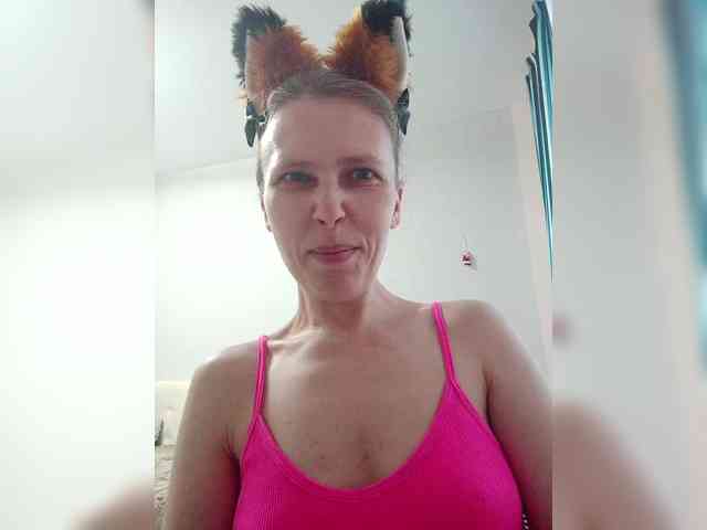 -Queen-Margo- webcam