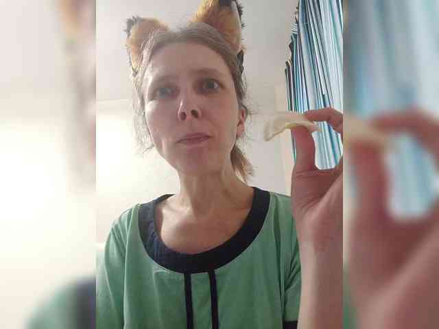 -Queen-Margo- webcam