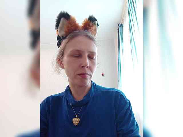-Queen-Margo- webcam