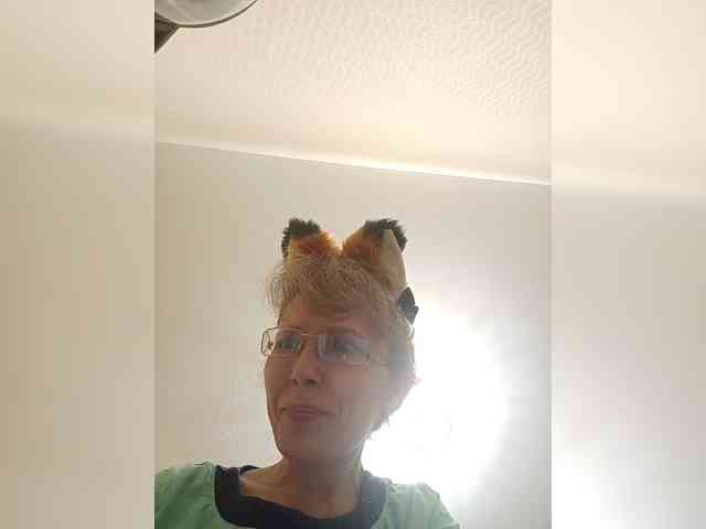 -Queen-Margo- webcam