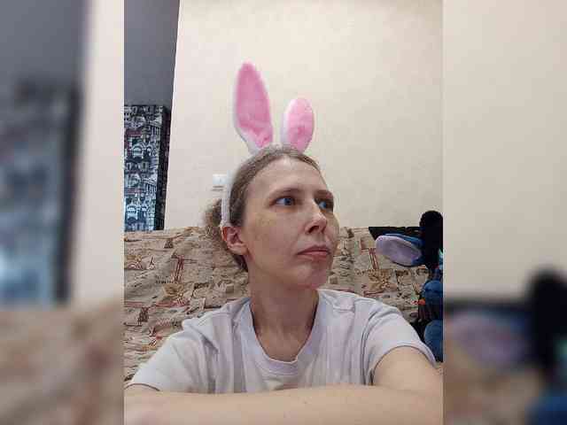 -Queen-Margo- webcam