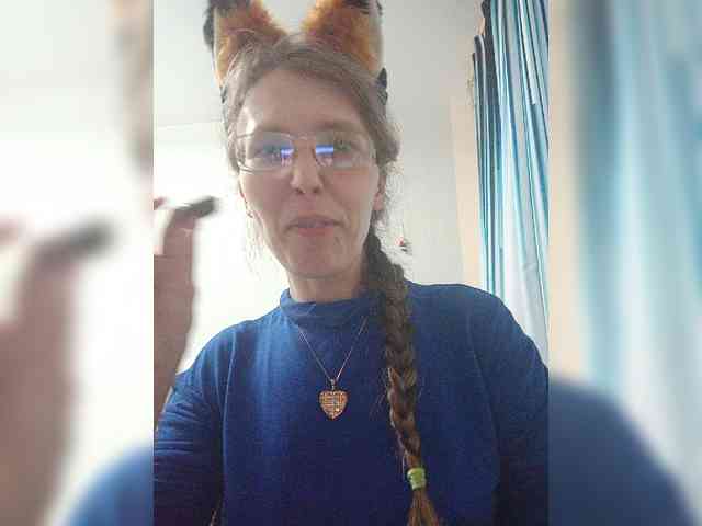 -Queen-Margo- webcam