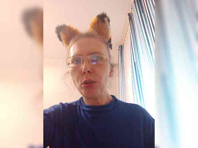 -Queen-Margo- webcam