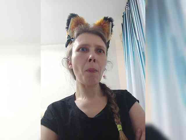 -Queen-Margo- webcam