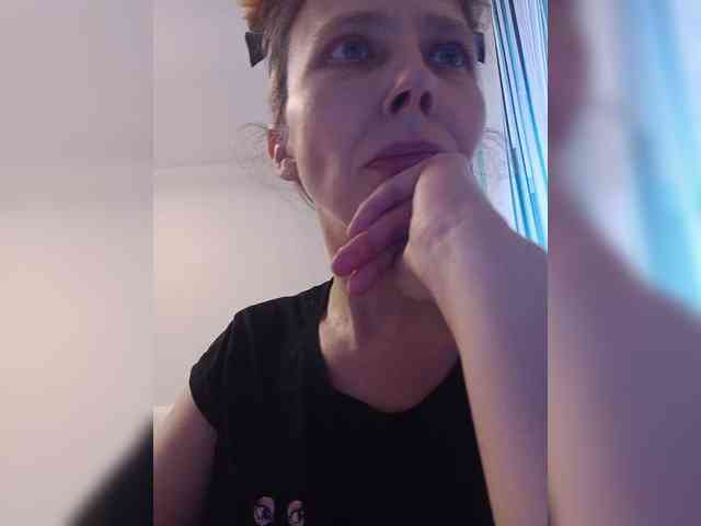 -Queen-Margo- webcam