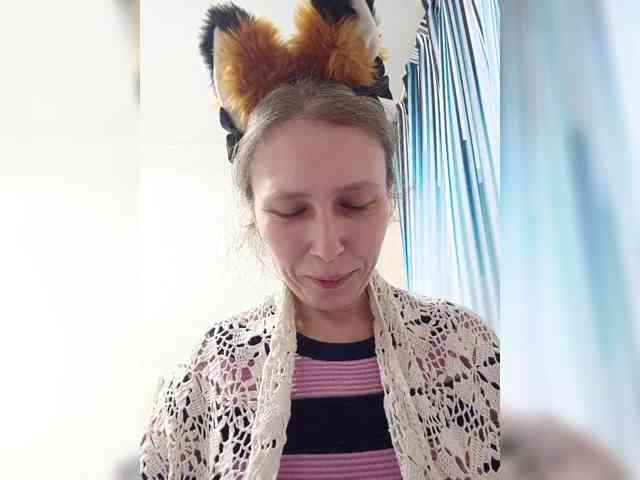 -Queen-Margo- webcam