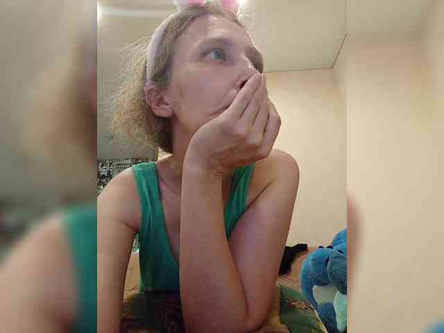 -Queen-Margo- webcam