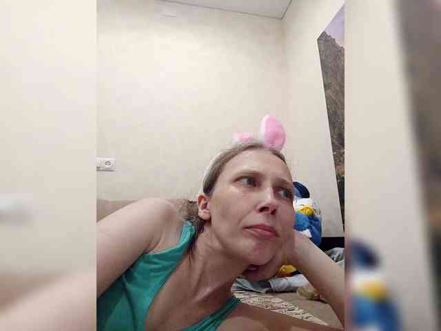 -Queen-Margo- webcam