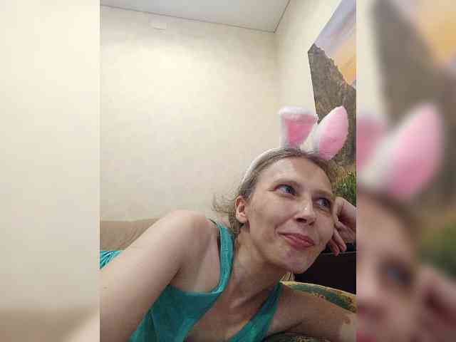 -Queen-Margo- webcam