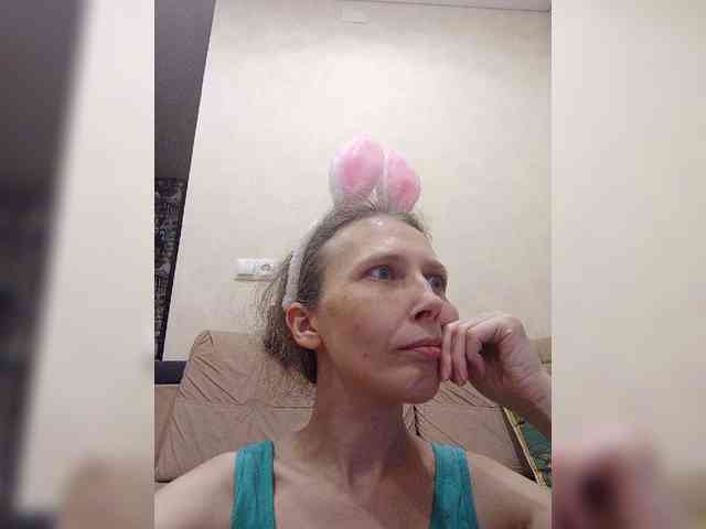 -Queen-Margo- webcam