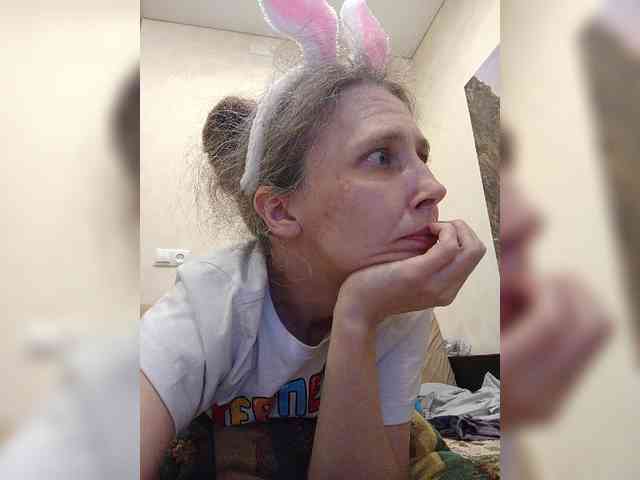 -Queen-Margo- webcam