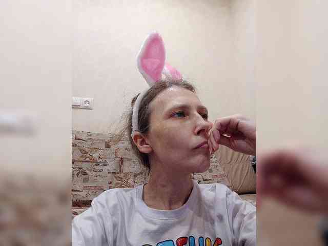 -Queen-Margo- webcam