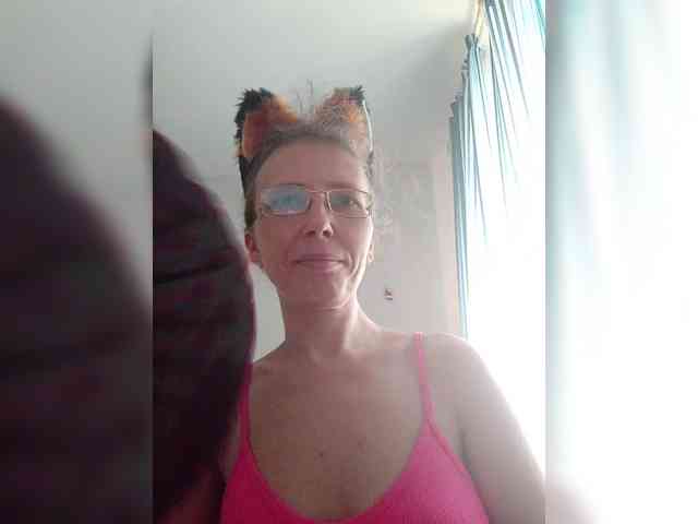 -Queen-Margo- webcam