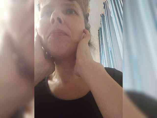-Queen-Margo- webcam