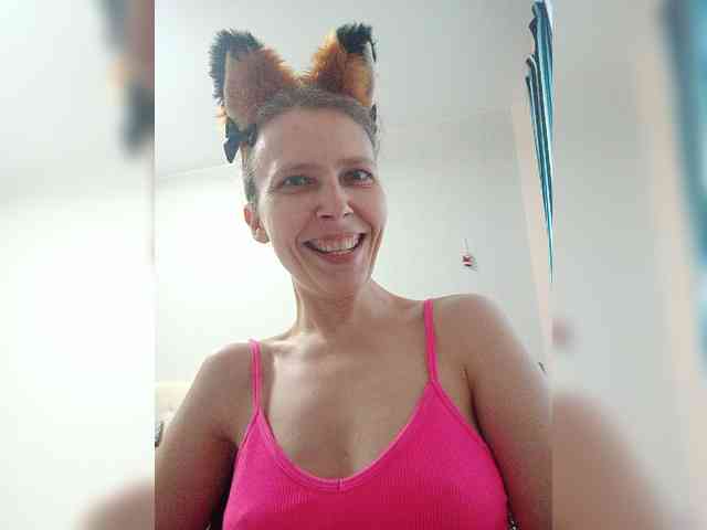 -Queen-Margo- webcam